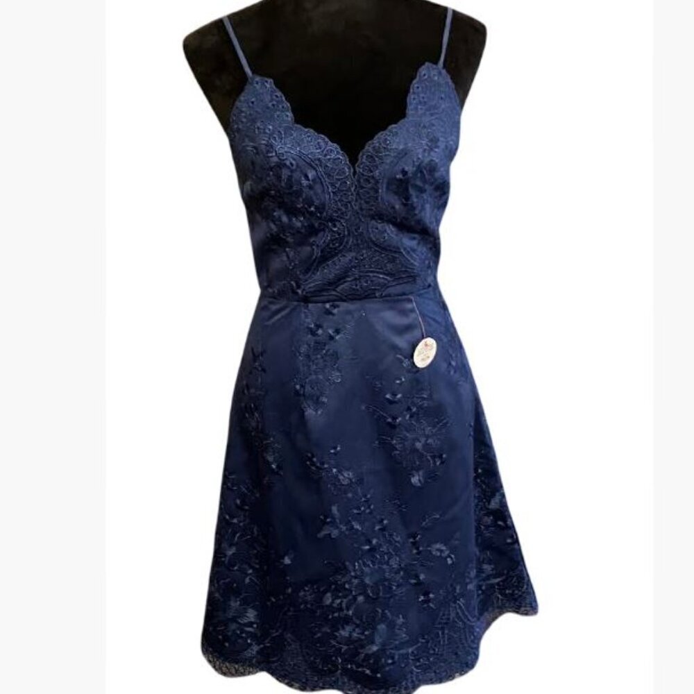 Chi Chi London Sapphire Cocktail Dress Size 8 (UK) and 4 (US) EUC   No Callouts